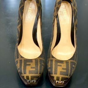 Fendi pumps
